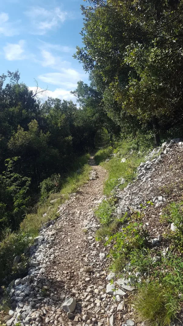 randonnée sur les sentiers du littoral des Alpes-Maritimes