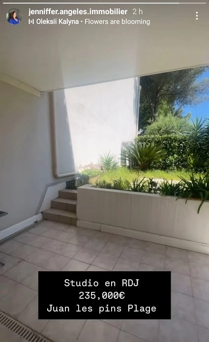 screen d'une story instagram de jenniffer mettant en avant un nouveau bien disponible a juan les pins 