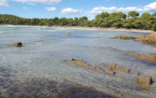 crique de l'estagnol dans la commune de bormes les mimosas dans le var