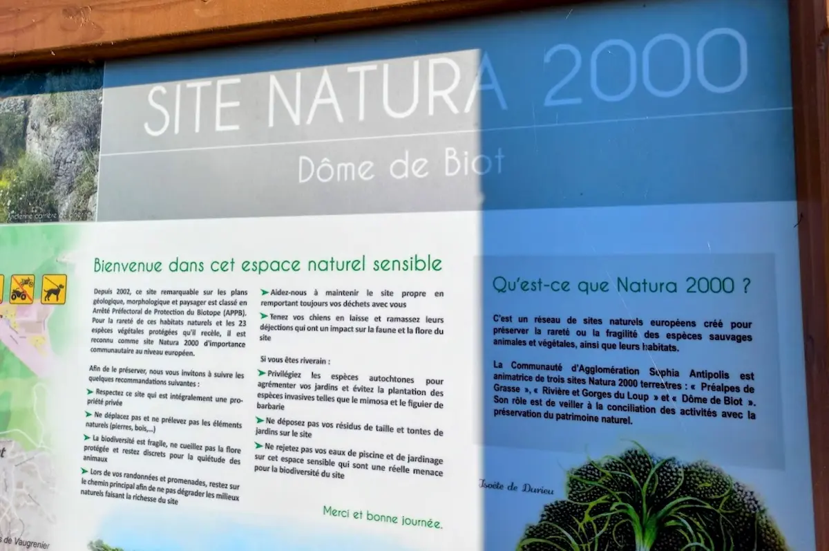 panneau explicatif natura 2000 du dome de biot